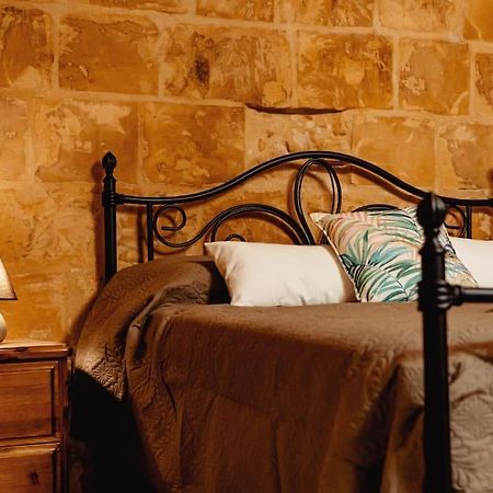 Enchanting 2Bdr Townhouse In Valletta Centre! Buitenkant foto