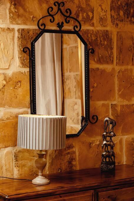 Enchanting 2Bdr Townhouse In Valletta Centre! Buitenkant foto