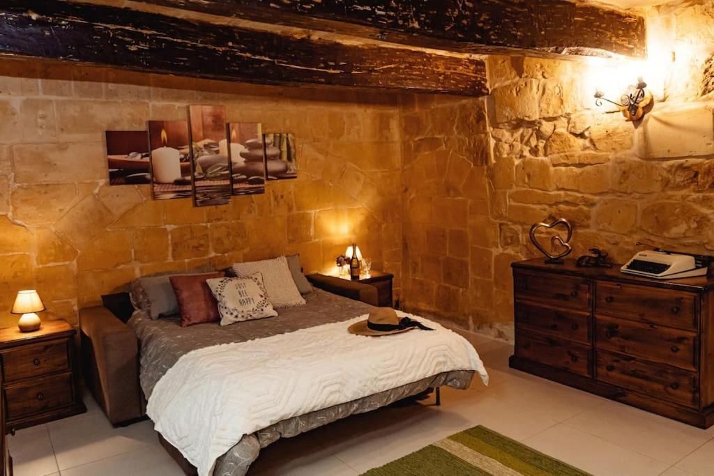 Enchanting 2Bdr Townhouse In Valletta Centre! Buitenkant foto